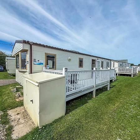 8 Berth Caravan With Decking At Sunnydale In Lincolnshire Ref 35087S Louth  Exteriér fotografie